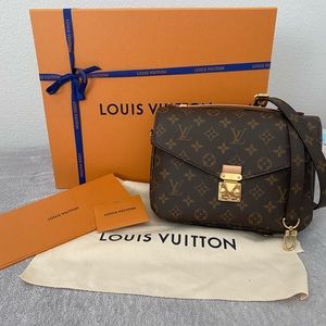 🥰💕Louis Vuitton Pochette Métis💕🥰